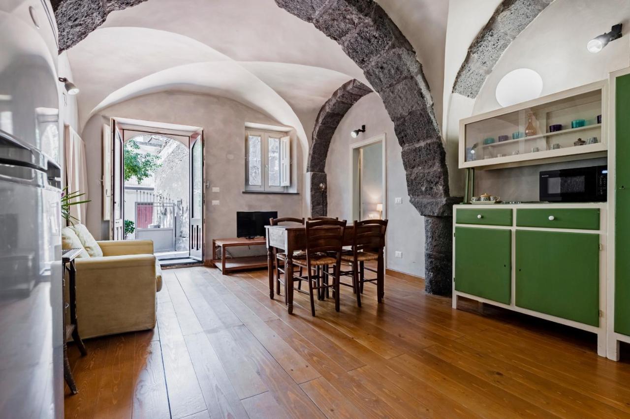 Gli Iris Apartments By Wonderful Italy Linguaglossa Kültér fotó