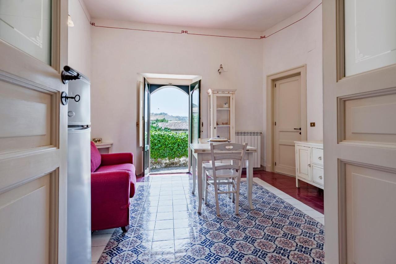 Gli Iris Apartments By Wonderful Italy Linguaglossa Kültér fotó
