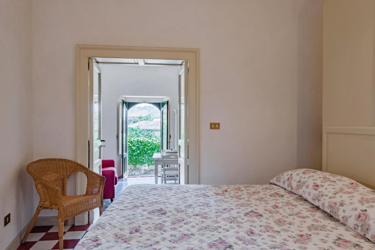 Gli Iris Apartments By Wonderful Italy Linguaglossa Kültér fotó